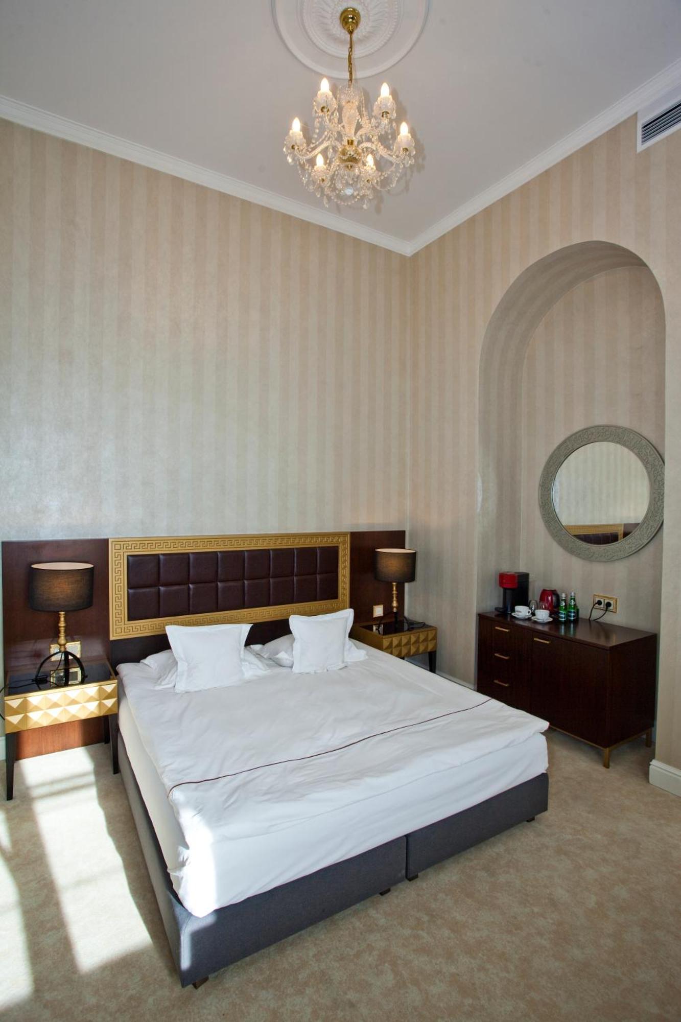 وارسو Tiffi Old Town Hotel المظهر الخارجي الصورة